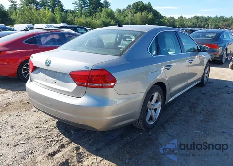 2013 Volkswagen Passat 2.5L Se из США, поврежденный, VIN 1VWBP7A31DC000354
